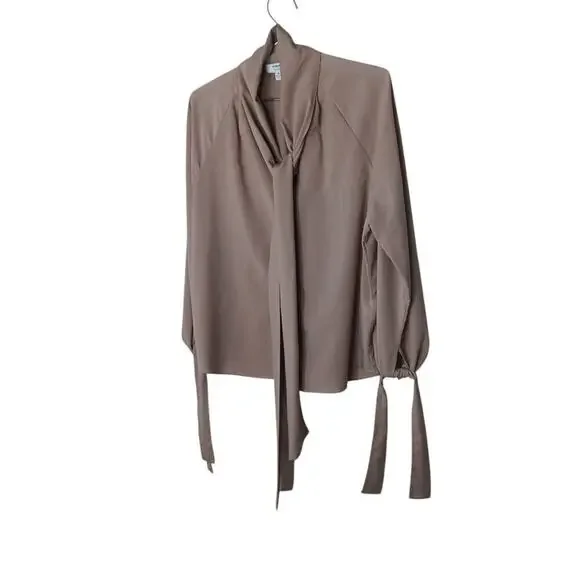 Obando Collective Beige Wrap Neck Top SZ 10 - Picture 10 of 12